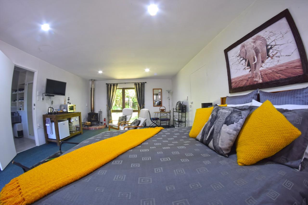 Вилла Tepopo Gardens Rural Retreat Стратфорд Экстерьер фото